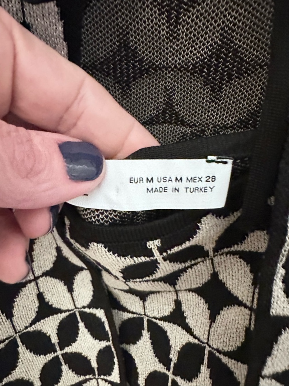 ZARA M Knit 2 Piece Set Crop Cardigan + Strappy Cami Black Cream Geometric Print - Picture 8 of 12